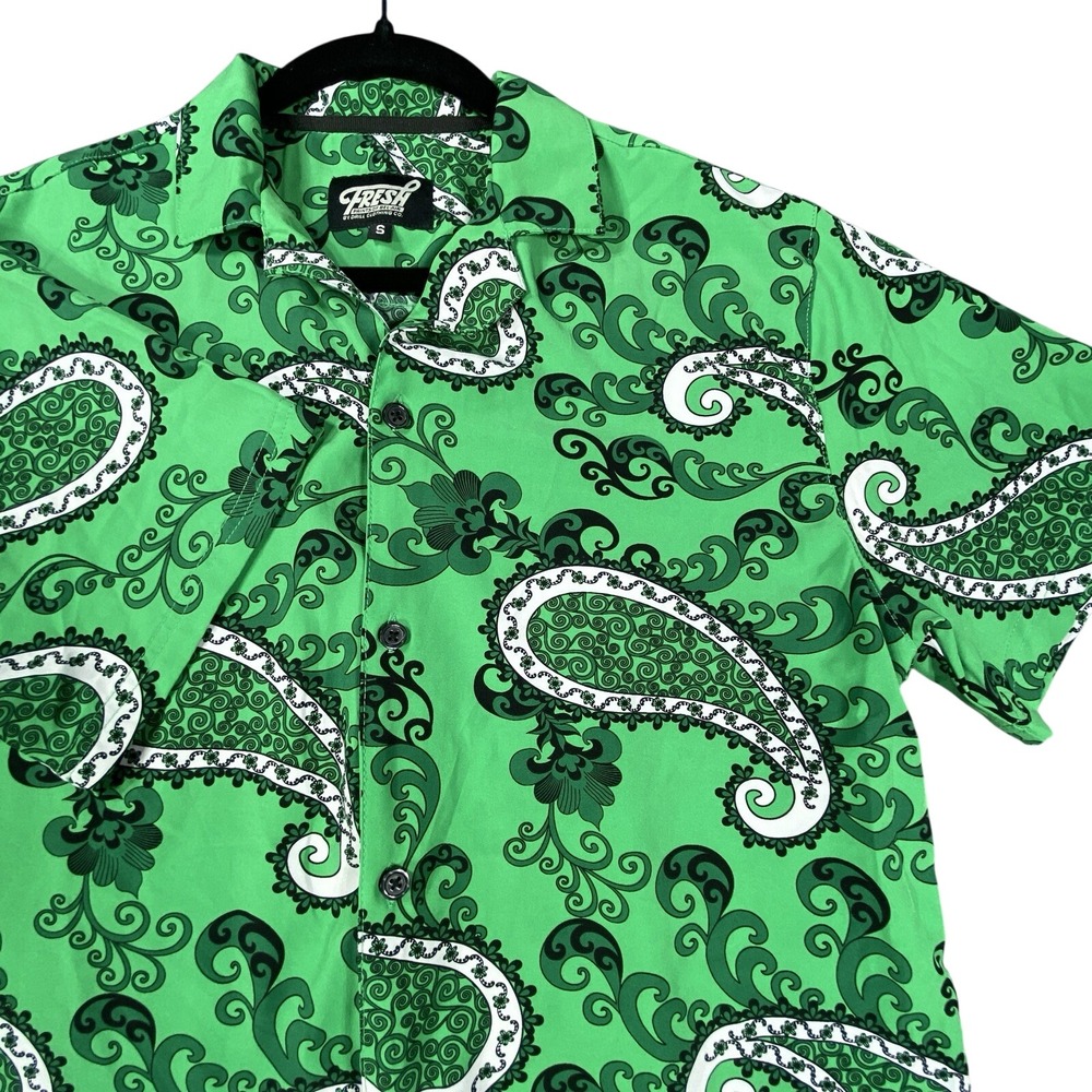 Fresh Prints of Bel-Air Shirt Mens Small Green Paisley Button‎ Up All Over Print